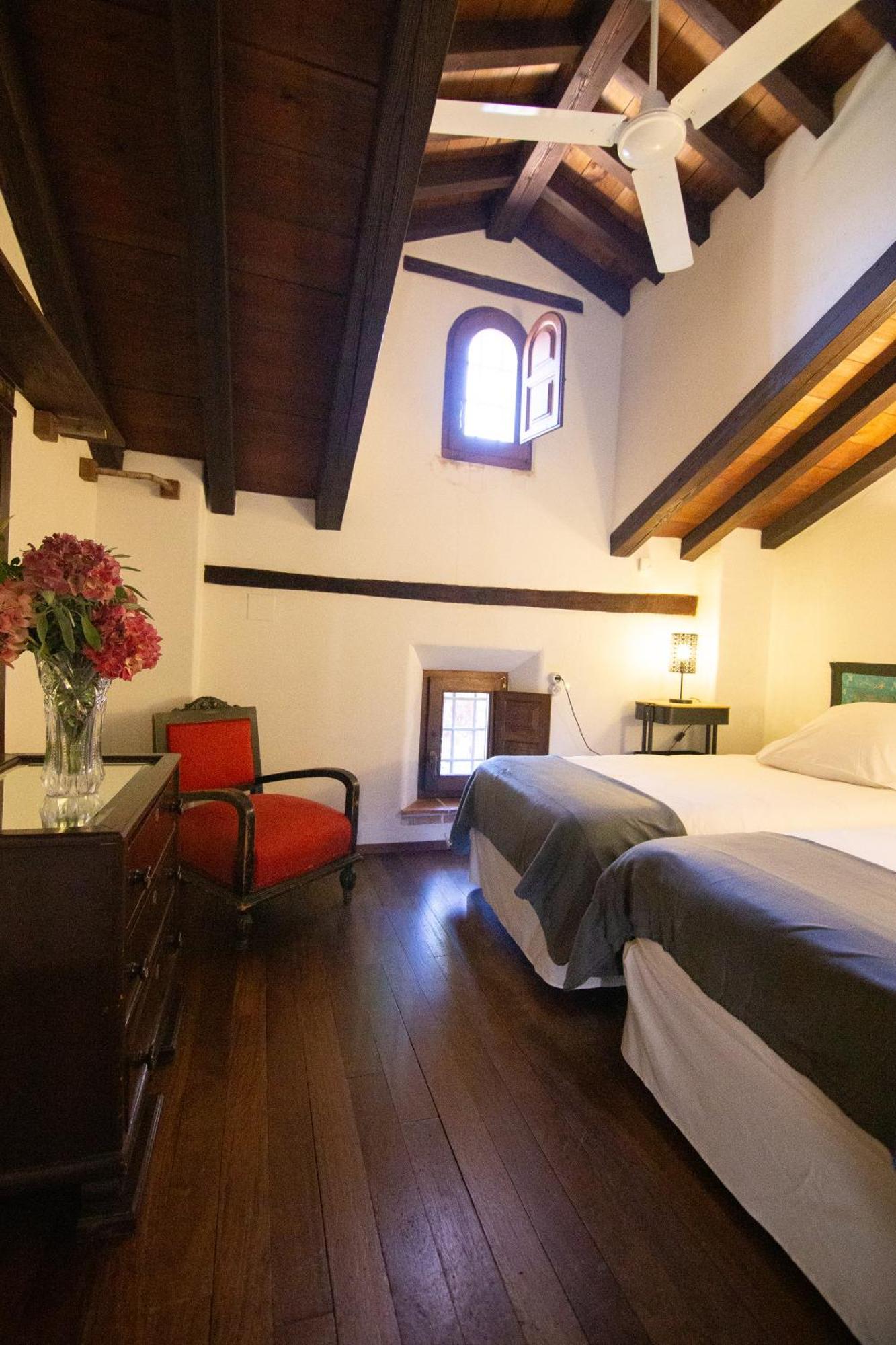Cortijo Los Arbolitos, Casa Compartida Гуэхар-Сьерра Номер фото